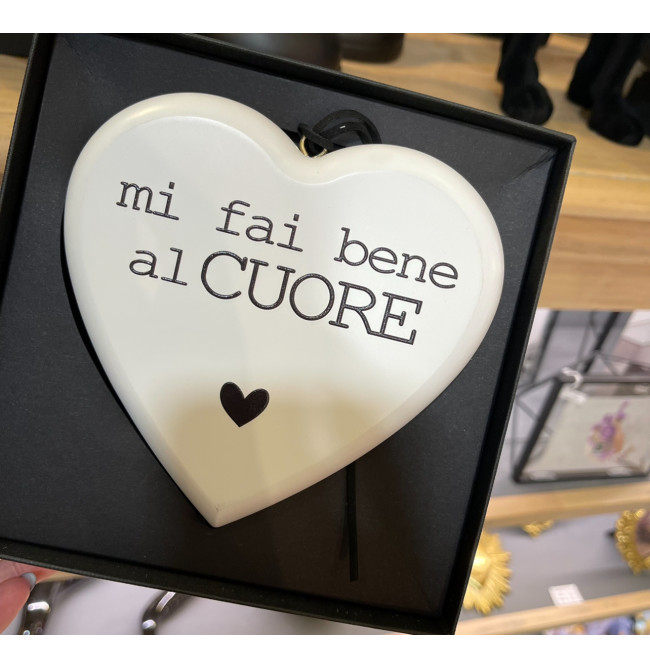 CUORE IN LEGNO "MI FAI BENE AL CUORE"