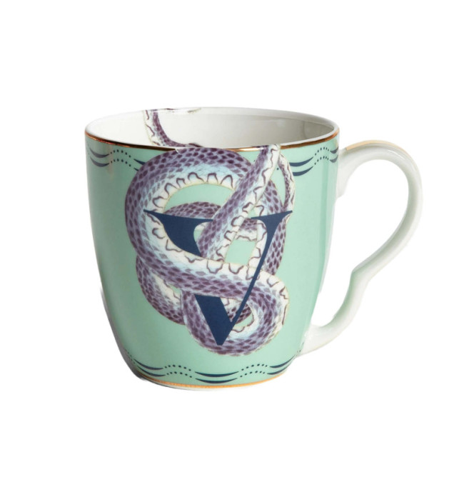 ALPHABET MUG "V"